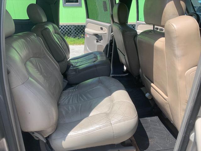 2000 Chevrolet Suburban LT