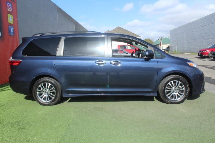 2019 Toyota Sienna XLE 8 Passenger