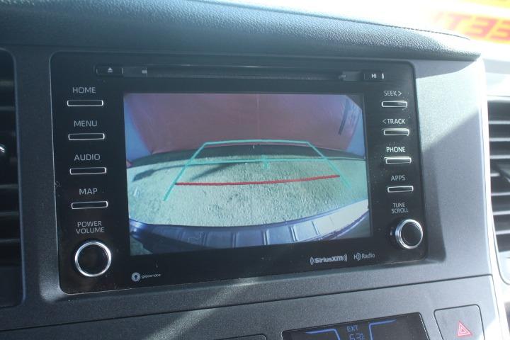 2019 Toyota Sienna XLE 8 Passenger