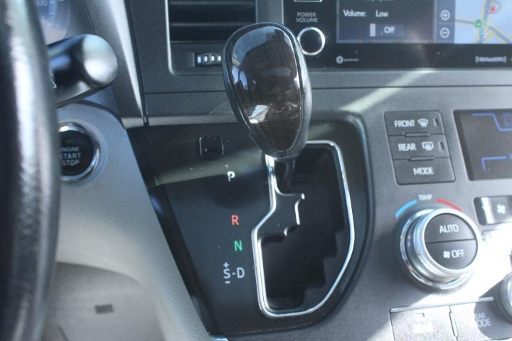 2019 Toyota Sienna XLE 8 Passenger