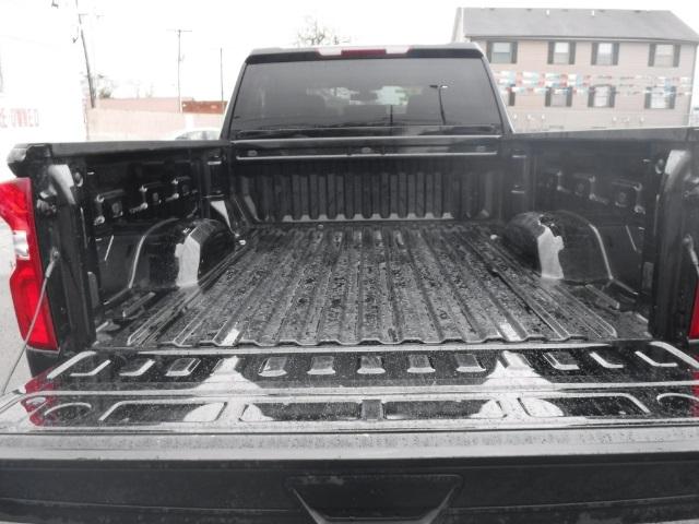 2020 Chevrolet Silverado 2500HD 4WD Crew Cab Standard Bed Custom