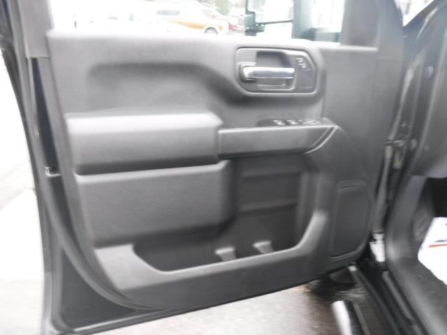 2020 Chevrolet Silverado 2500HD 4WD Crew Cab Standard Bed Custom