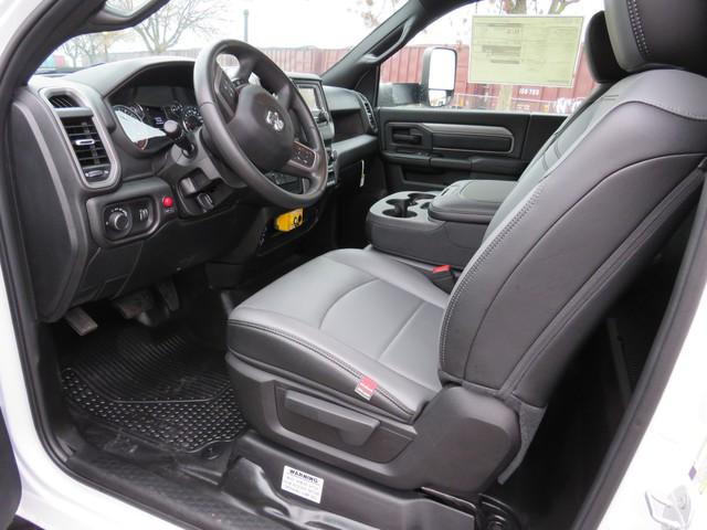2021 Ram Ram 5500 Chassis Cab Tradesman/SLT