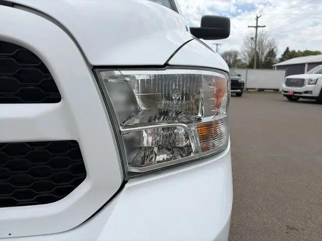 2018 Ram 1500 Express Crew Cab 4x4 5'7" Box