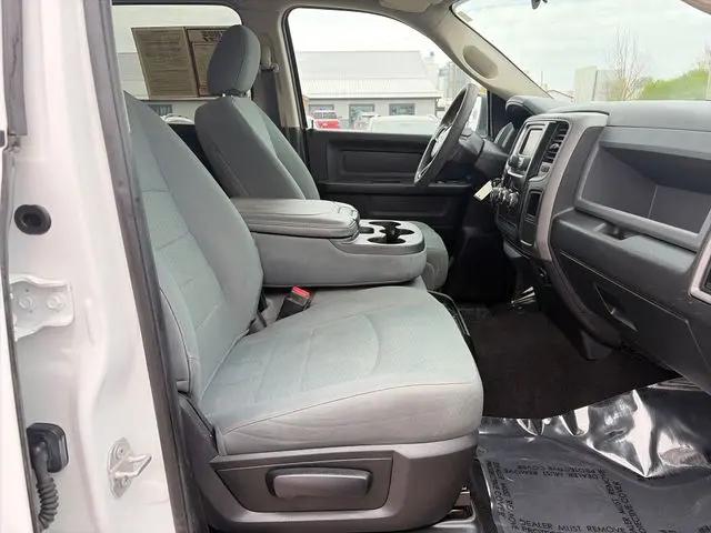 2018 Ram 1500 Express Crew Cab 4x4 5'7" Box