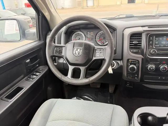 2018 Ram 1500 Express Crew Cab 4x4 5'7" Box