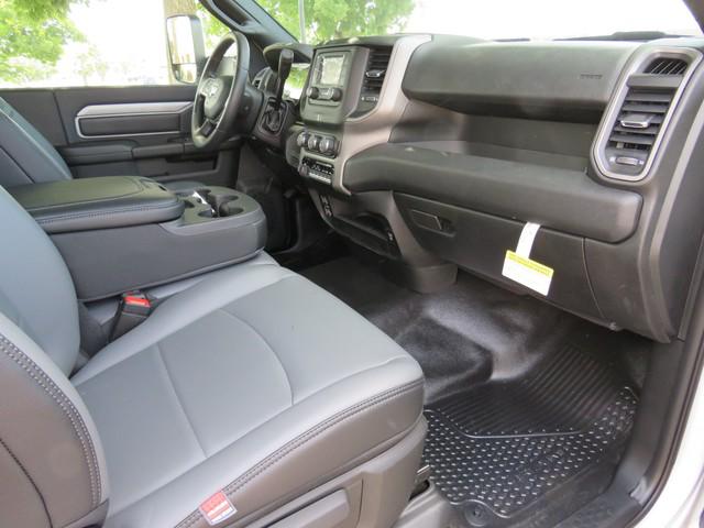 2021 Ram Ram 4500 Chassis Cab Tradesman/SLT