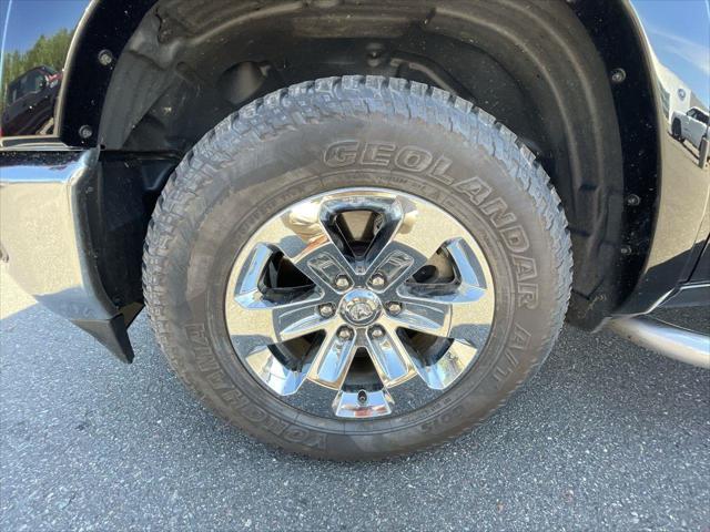 2019 Ram 1500 Laramie Crew Cab 4x4 5'7" Box