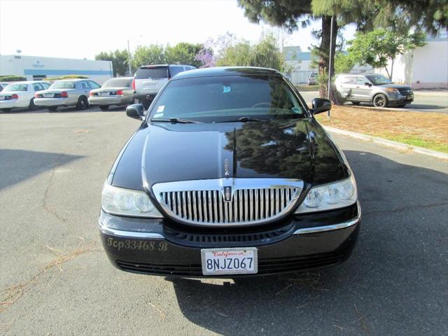 2011 Lincoln Town Car Signature Limited for sale in Anaheim, CA