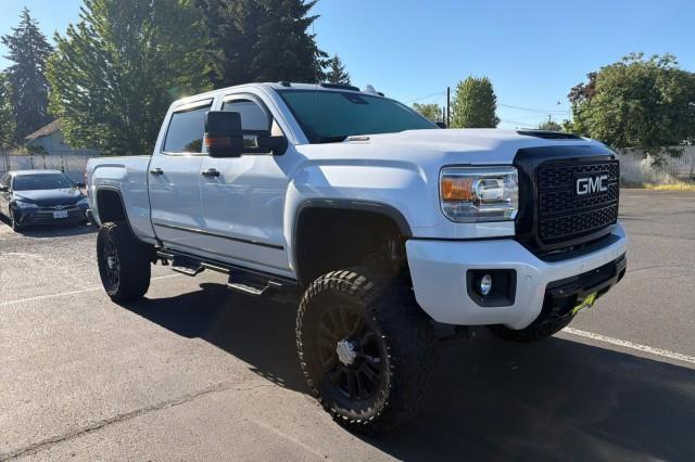 2018 GMC Sierra 2500HD Denali
