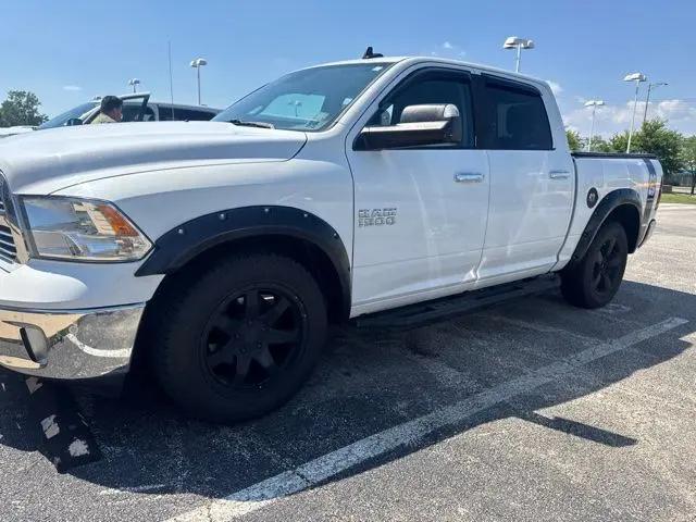 2017 Ram 1500 Big Horn Crew Cab 4x4 5'7" Box for sale in Glendale Heights, IL