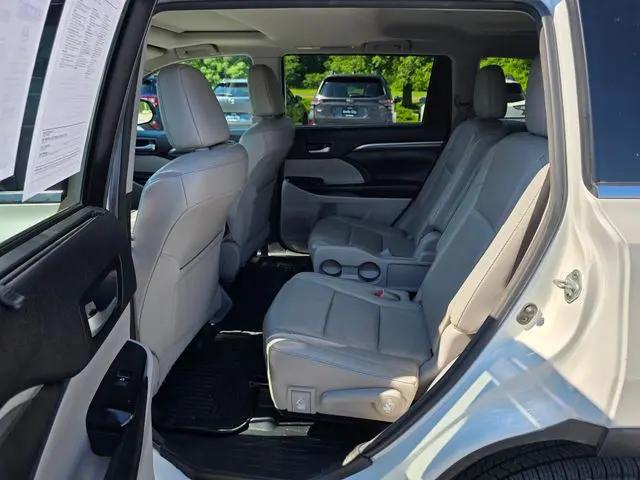 2017 Toyota Highlander Limited