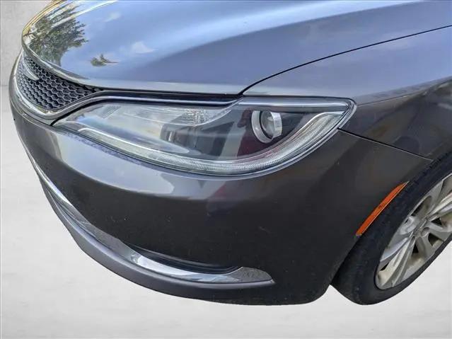2016 Chrysler 200 Limited