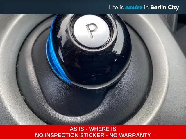2019 Nissan LEAF S