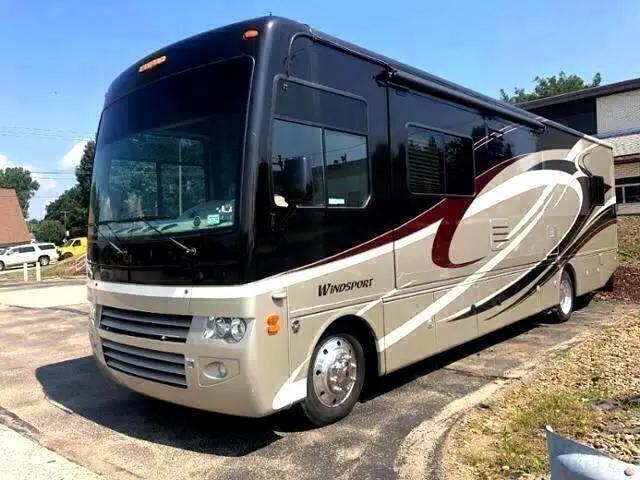 2009 Ford F-53 Super Duty F-550 Motorhome