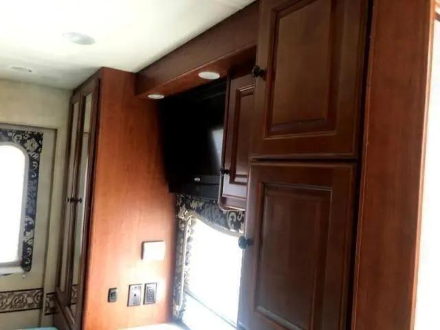 2009 Ford F-53 Super Duty F-550 Motorhome