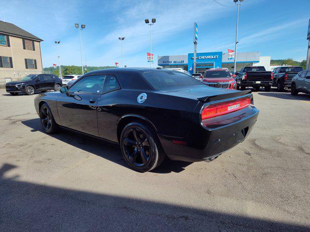 2014 Dodge Challenger SXT Plus