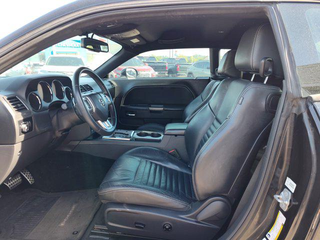 2014 Dodge Challenger SXT Plus