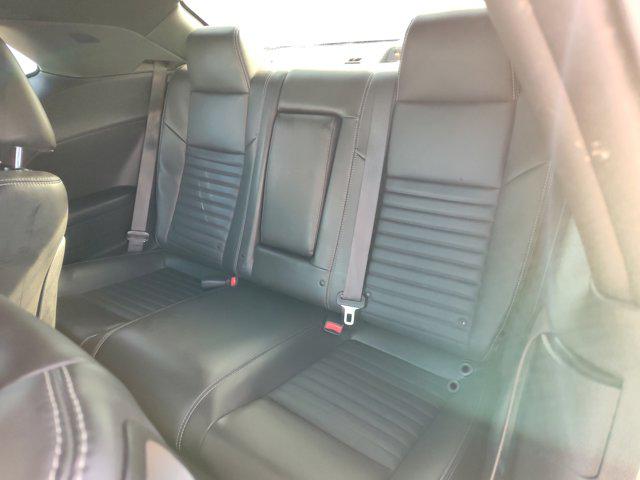 2014 Dodge Challenger SXT Plus