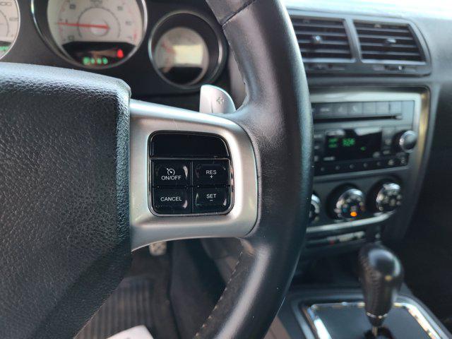 2014 Dodge Challenger SXT Plus