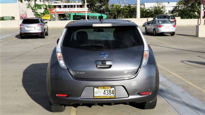 2014 Nissan LEAF S
