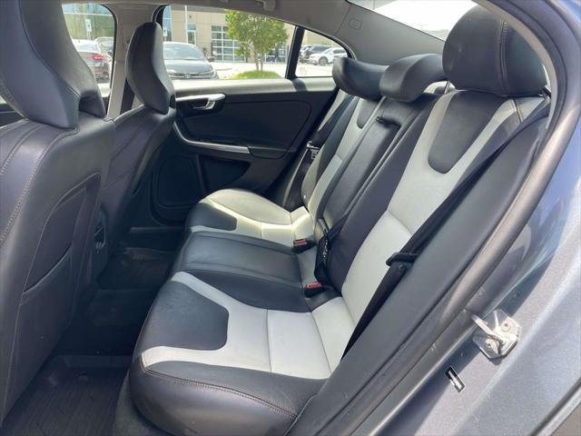 2018 Volvo S60 Cross Country T5