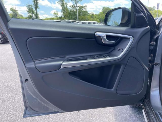 2018 Volvo S60 Cross Country T5
