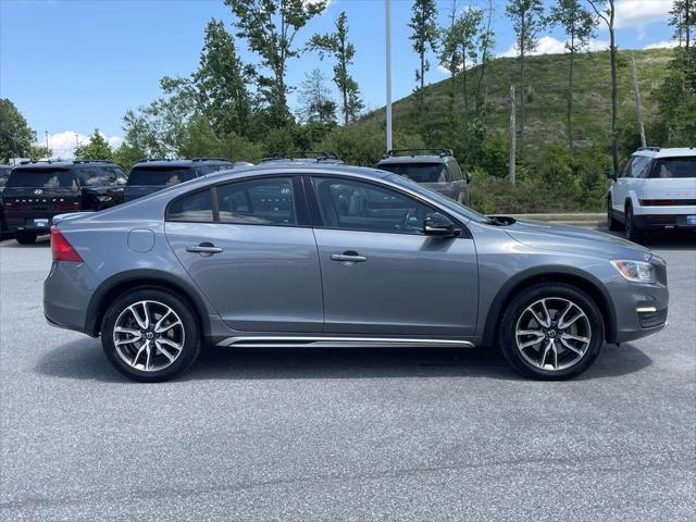 2018 Volvo S60 Cross Country T5