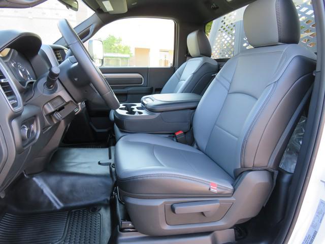 2021 Ram Ram 5500 Chassis Cab Tradesman/SLT