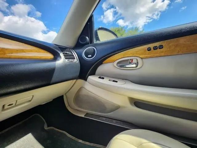 2004 Lexus SC 430 2dr Convertible