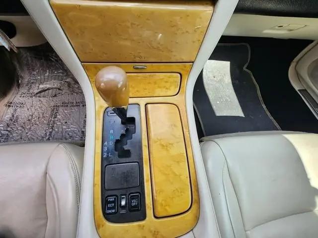 2004 Lexus SC 430 2dr Convertible