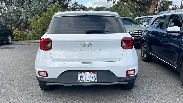 2021 Hyundai Venue SE
