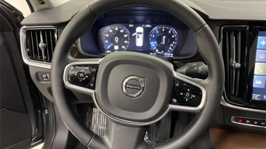 2018 Volvo S90 T6 Momentum