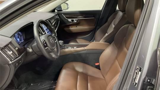 2018 Volvo S90 T6 Momentum