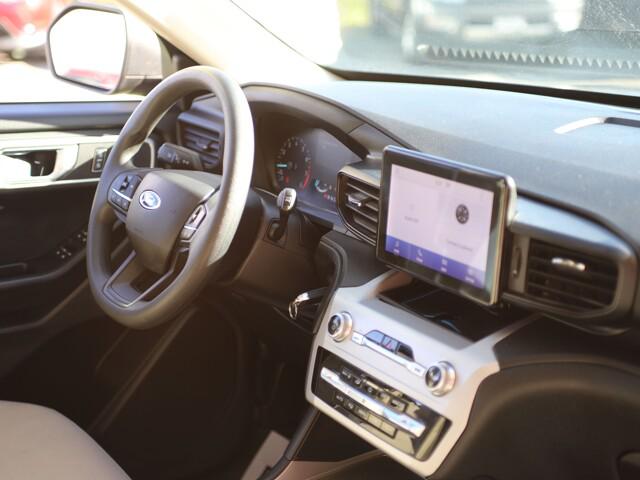 2021 Ford Explorer Base