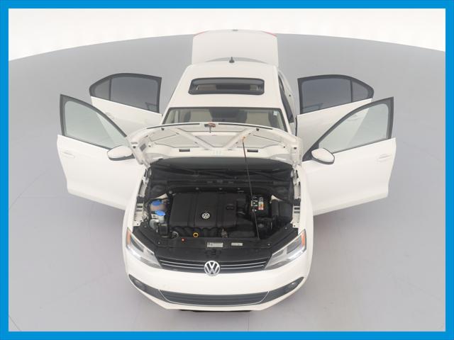 2012 Volkswagen Jetta SEL w/Premium & Sunroof