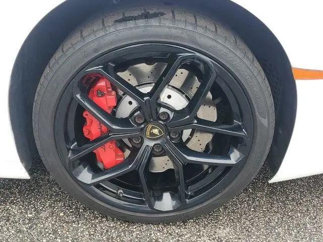 2017 Lamborghini Huracan LP580-2S
