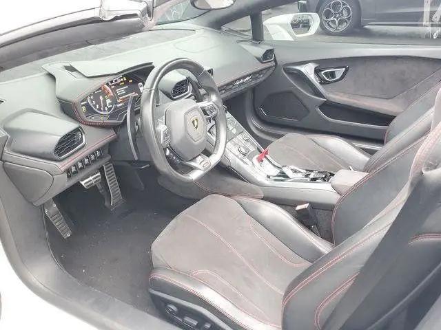 2017 Lamborghini Huracan LP580-2S