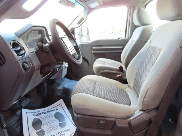 2011 Ford F-550 XL