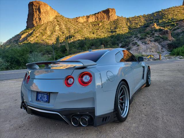2017 Nissan GT-R Premium