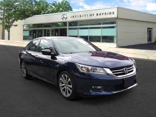 2 Used HONDA Accord sedan in stock serving serving Flushing 