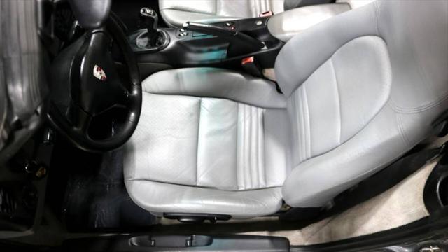 2002 Porsche Boxster 2dr Roadster 5-Spd Manual