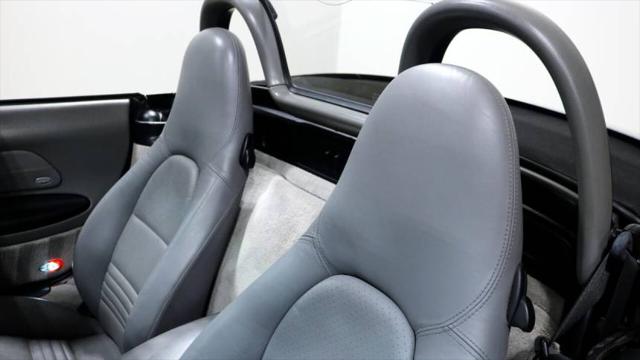 2002 Porsche Boxster 2dr Roadster 5-Spd Manual