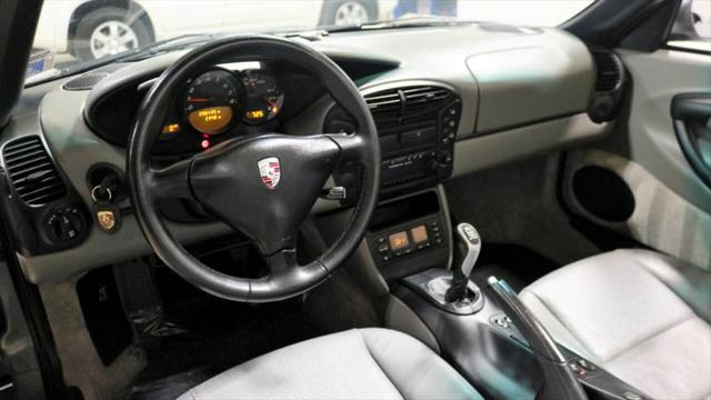 2002 Porsche Boxster 2dr Roadster 5-Spd Manual