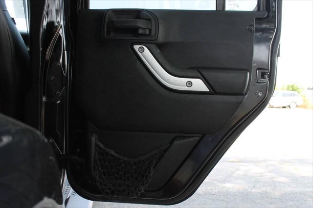 2012 Jeep Wrangler Unlimited Sahara