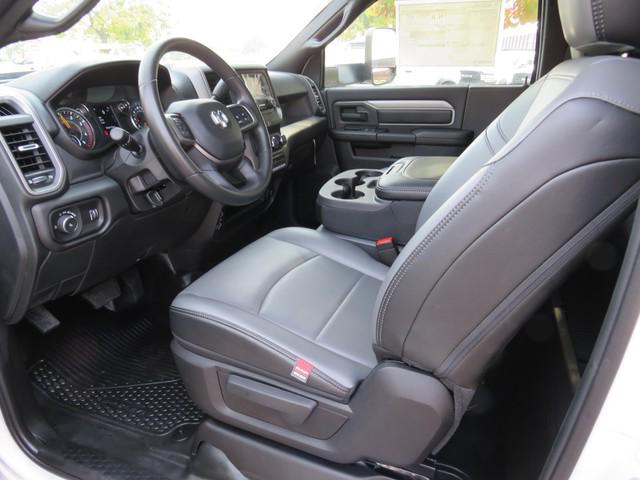 2022 Ram 5500 Tradesman/SLT