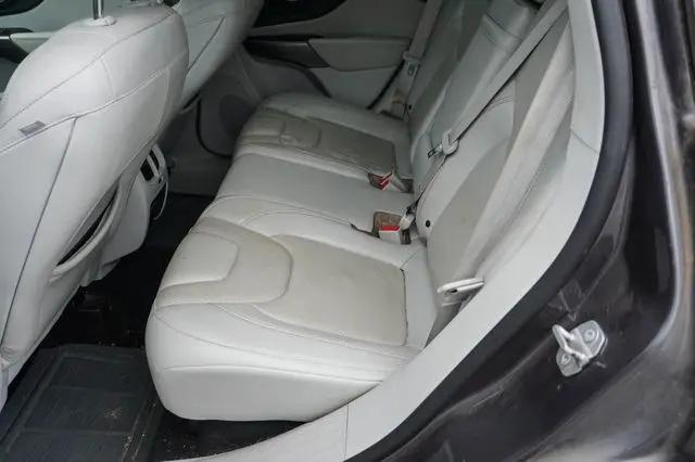 2019 Jeep Cherokee Limited FWD