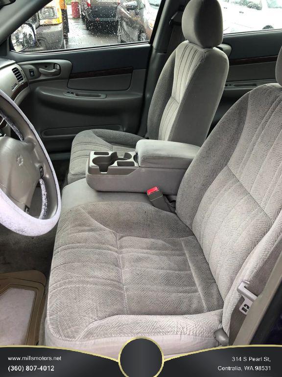 2005 Chevrolet Impala Base