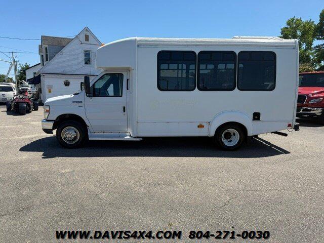 2013 Ford E-350 Cutaway Superduty Econoline Multi Passenger Shuttle