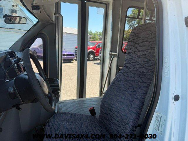 2013 Ford E-350 Cutaway Superduty Econoline Multi Passenger Shuttle